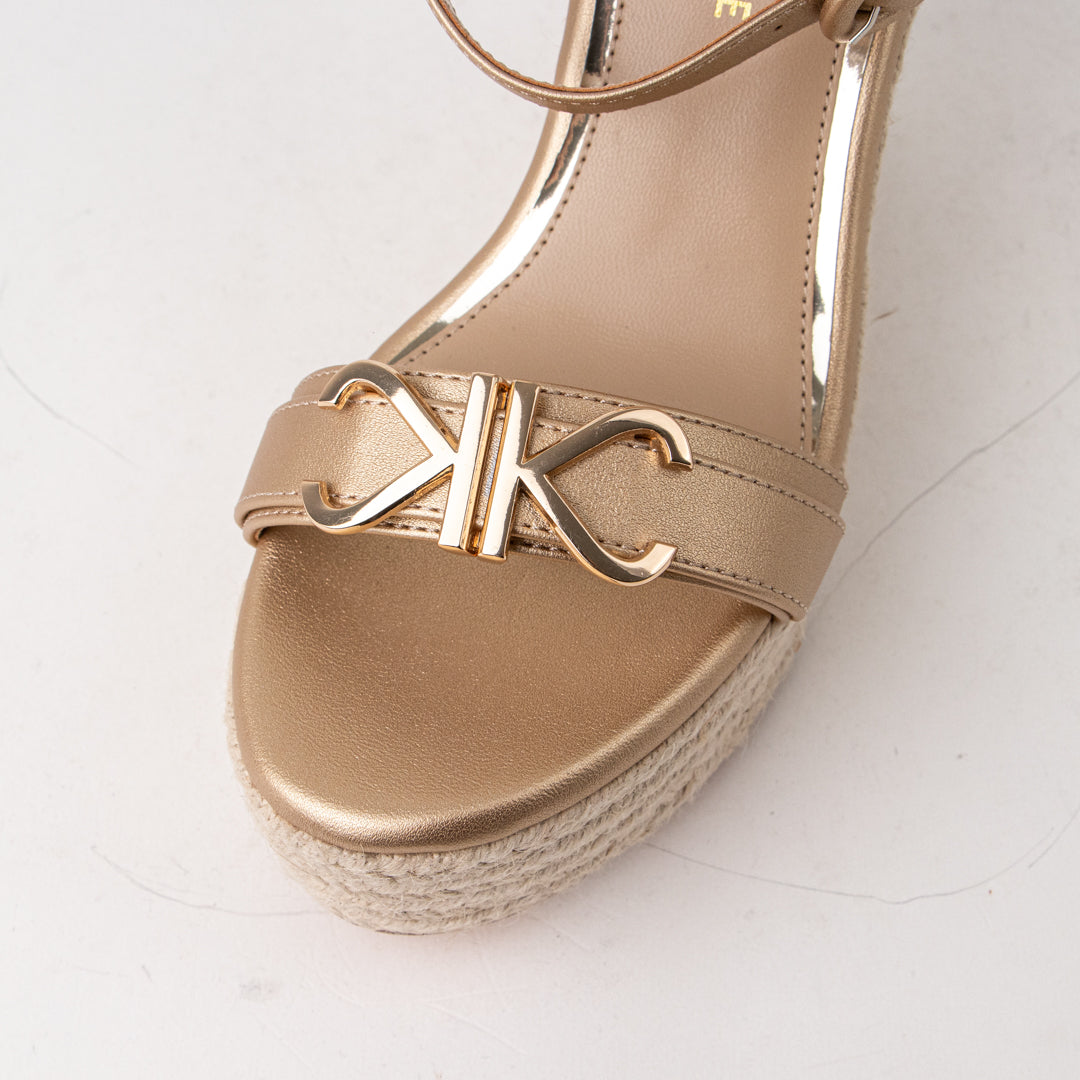 Noelle Kc Buckle Ank